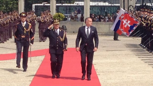 Nový slovenský prezident Andrej Kiska převzal úřad