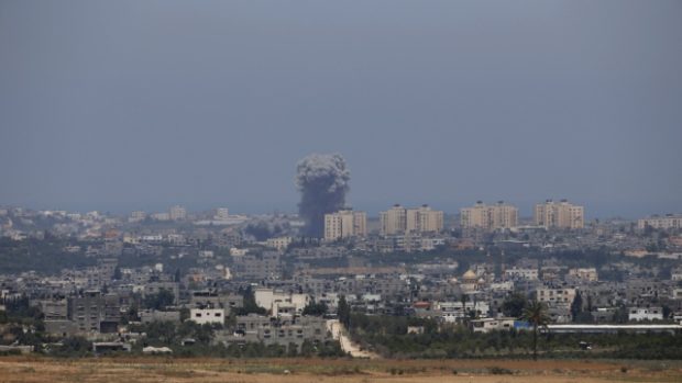 Izrael letecky útočí na pásmo Gazy