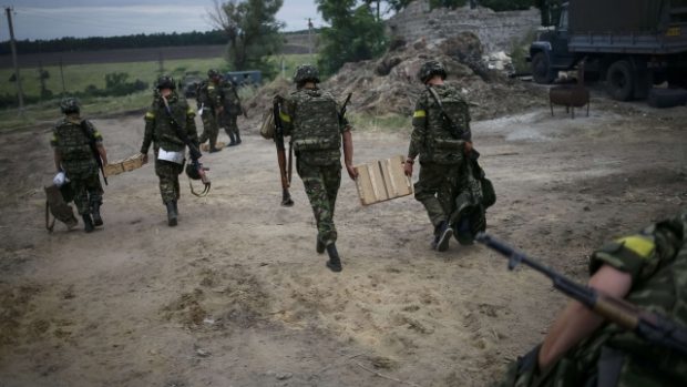 Členové ukrajinské Národní gardy na základně poblíž Slavjansku