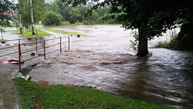 Blesková povodeň ve Svratce na Žďársku