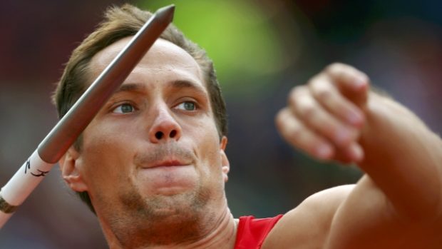 Český oštěpař Vítězslav Veselý se v kvalifikaci na mistrovství Evropy trápil a zůstal jeden metr za limitem