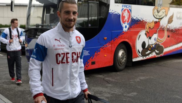 Záložník Lukáš Vácha před odletem do Turecka na kvalifikační utkání o postup na mistrovství Evropy