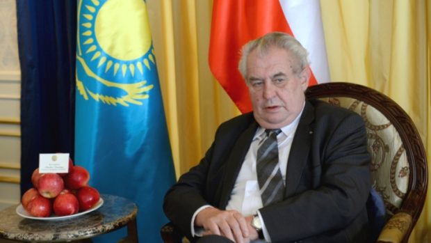 Prezident Miloš Zeman se setkal 25. listopadu v Astaně s českými novináři