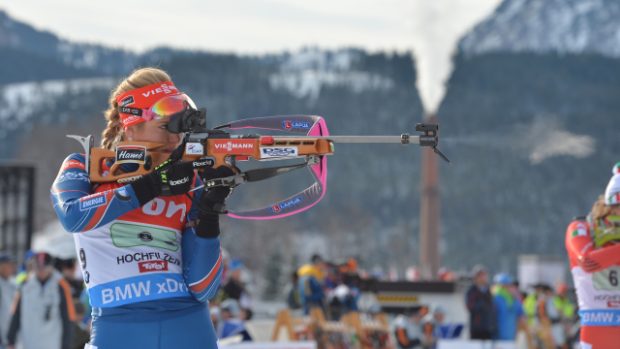 Gabriela Soukalová během závodu SP v Hochfilzenu