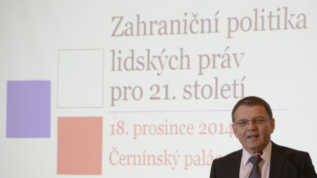 Ministr zahraničí Lubomír Zaorálek během svého vystoupení na konferenci Zahraniční politika lidských práv pro 21. století