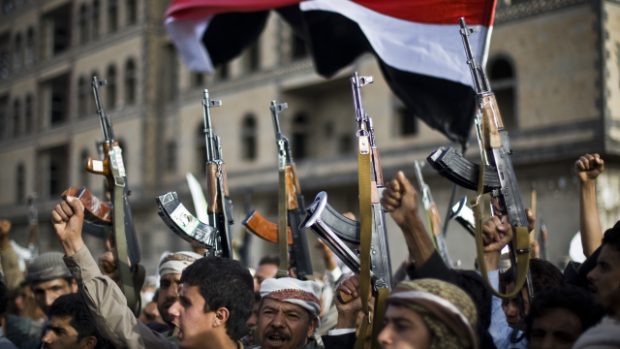 Jemen sužuje občanská válka. Na snímku povstalci ze skupiny Húsiů