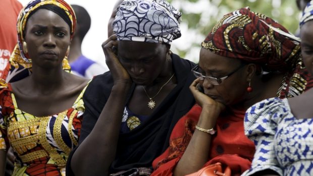 Lidé v Nigérii si připomněli rok od únosu dívek z Chiboku. Únos provedli radikálové z Boko Haram