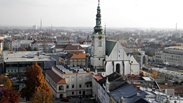 Pohled na kostel Povýšení sv. Kříže v Prostějově