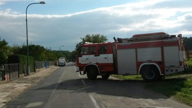 Zásah kvůli výbušninám v rodinném domě ve Valech u Přelouče