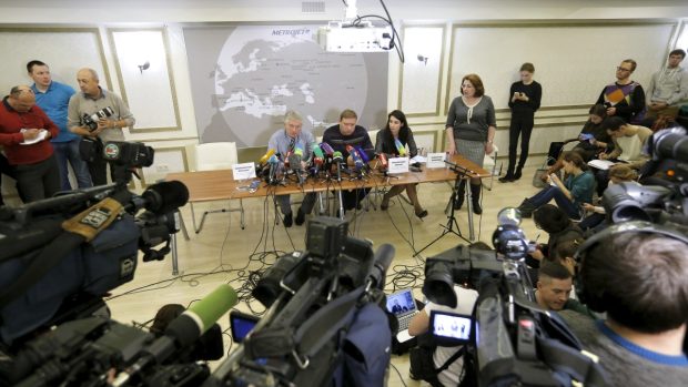 Představitelé společnosti Kogalymavia vystoupili v Moskvě na tiskové konferenci