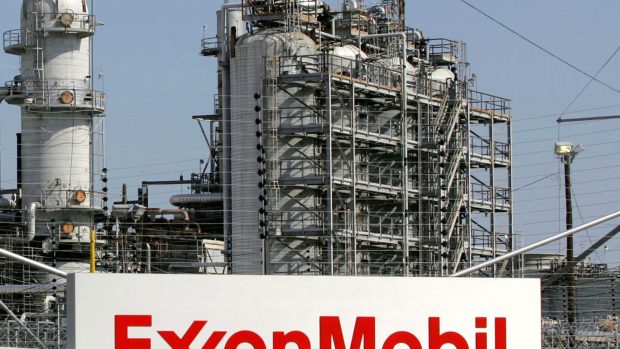 Rafinérie firmy Exxon Mobil v texaském Baytownu