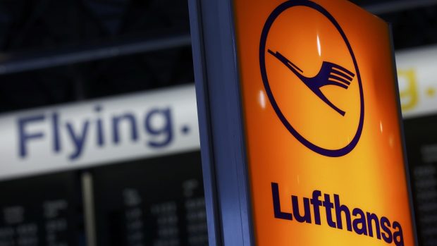 Největší německé aerolinky Lufthansa se potýkají s několikadenní stávkou palubního personálu