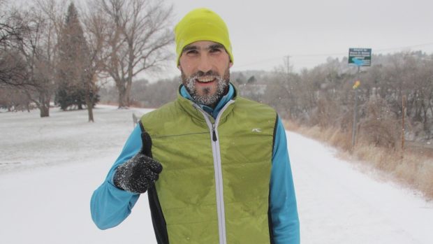 David Svoboda zmrzlý po běhu v mínus 11 stupních v Colorado Springs