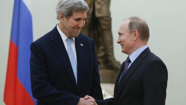 Americký ministr zahraničí John Kerry v Moskvě jednal s ruským prezidentem Vladimirem Putinem