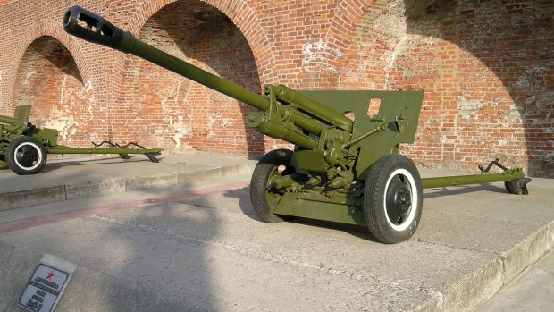 Sovětský divizní kanón ZIS-3