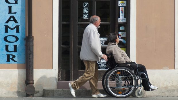 Péče o handicapované (ilustr. foto)