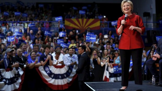Demokratická prezidentská kandidátka Hillary Clintonová vyhrála primárky v Arizoně