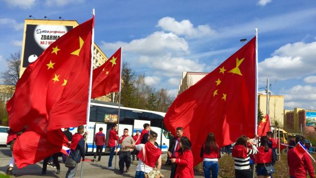 Číňané v ulicích vítali čínského prezidenta Si Ťin-pchinga