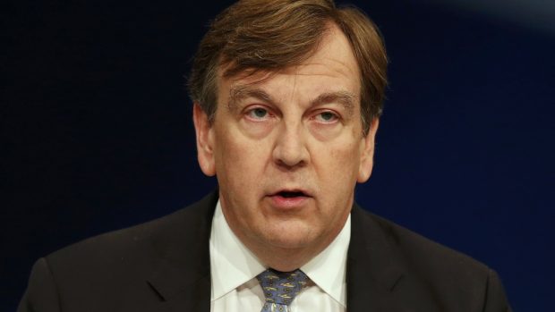 britský ministr kultury, médií a sportu John Whittingdale nařídil šetření dopingové aféry (archivní foto)