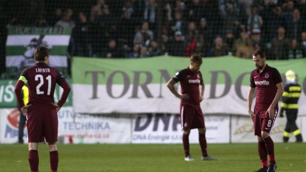 Fotbalisté Sparty po remíze s Bohemians sklopili hlavy