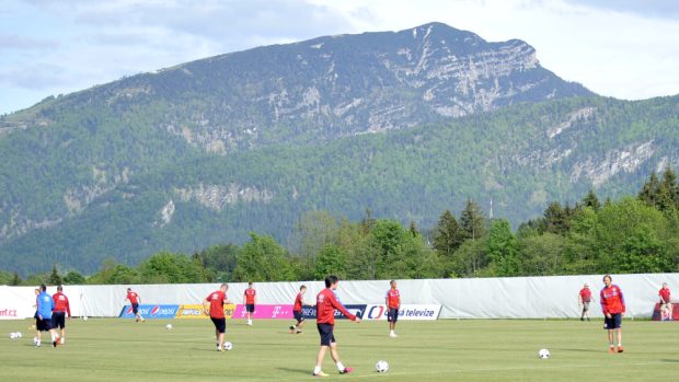 Rakouská idylka. Čeští fotbalisté se na Euro od středy připravují v objetí Alp