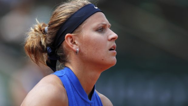 Lucie Šafářová na French Open končí po porážce s Australankou Samanthou Stosurovou