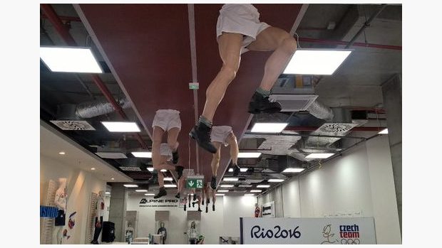 Zátopkovy nohy mají spojit olympijské Rio s Prahou a parkem na Lipně