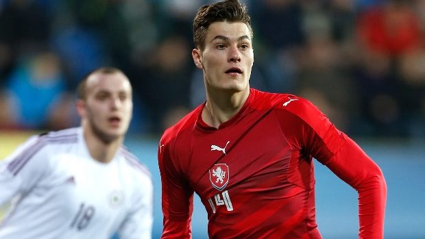 Fotbalista Patrik Schick v reprezentačním dresu