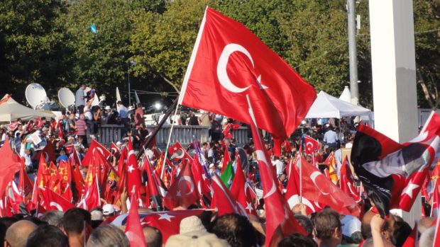 Demonstrace na náměstí Taksim v Istanbulu