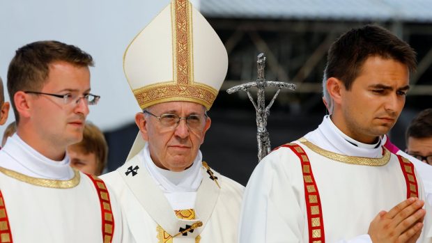 Papež ukončil Světové dny mládeže nedělní mší pod širým nebem nedaleko Krakova