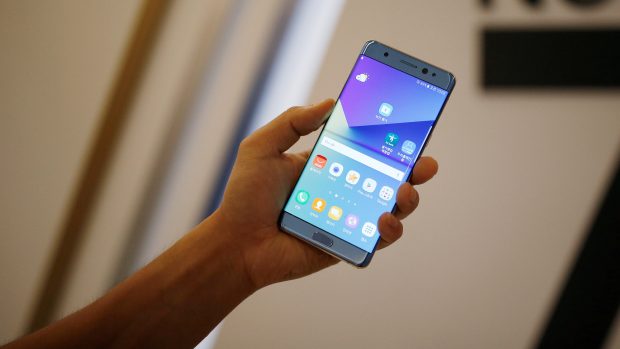 Mobil, který způsobil evakuaci - Samsung Galaxy Note 7.