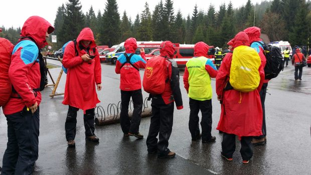 Horští záchranáři při cvičení v Jizerských horách