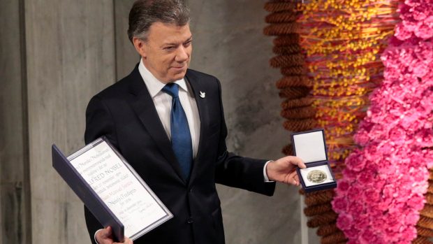 Juan Manuel Santos s Nobelovou cenou za mír