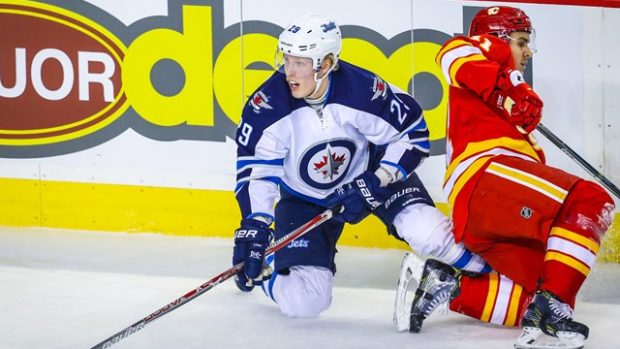 Hokejista Winnipegu Jets Patrik Laine