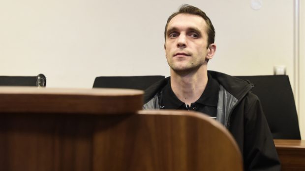 Za loupežné vraždy tří pražských taxikářů si má obžalovaný David Virgulák odpykat doživotní trest vězení