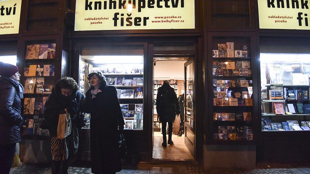 Knihkupectví Fišer po léta sloužilo zákazníkům v pražské Kaprově ulici