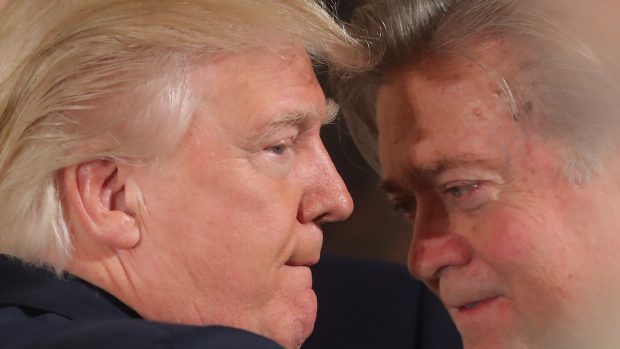 Donald Trump a Steve Bannon.