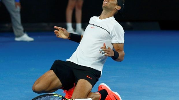 Rafael Nadal při oslavě postupu do finále Australian Open