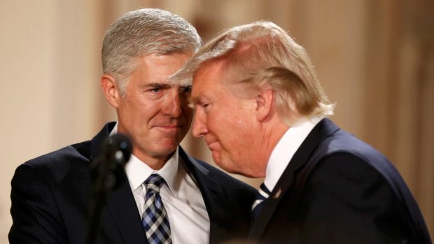 Donald Trump a Neil Gorsuch