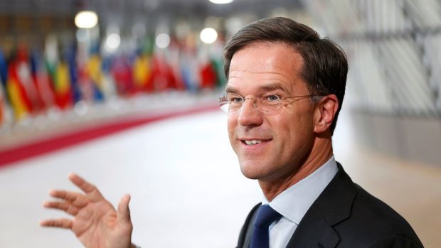 Nizozemský premiér Mark Rutte z Lidové strany pro svobodu a demokracii (VVD).