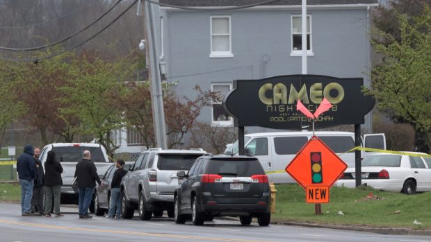 Střelba v nočním klubu Cameo v Ohiu si vyžádala jednoho mrtvého a 14 zraněných.