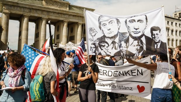 Protest v Berlíně.