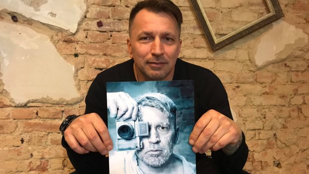 Liberecký fotograf Radek Drbohlav se rozhodl umělecky zachytit dnešní dobu.