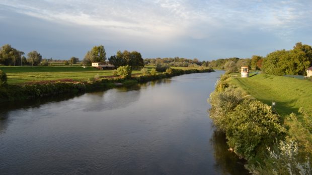 Řeka Odra na česko-polské hranici v Bohumíně