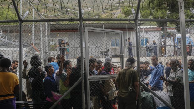 Migranti na řeckém ostrově Samos