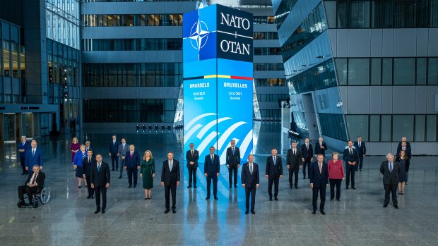 Lídři zemí NATO