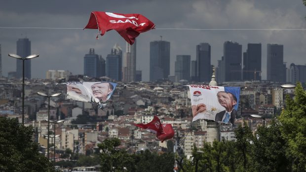 Turecko čekají prezidentské a parlamentní volby