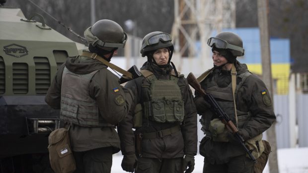Vojáci Ukrajinské národní gardy v Charkově