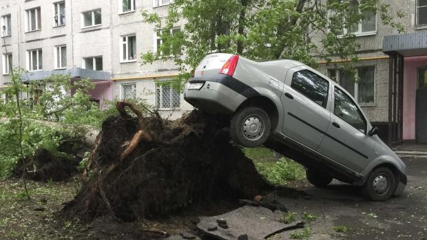 Bez elektřiny kvůli špatnému počasí zůstalo v Moskvě přibližně 18 300 lidí.