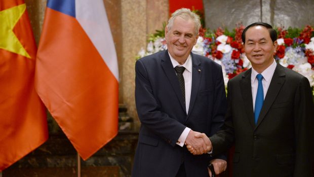 Prezident Miloš Zeman a jeho vietnamský protějšek Tran Dai Quang.